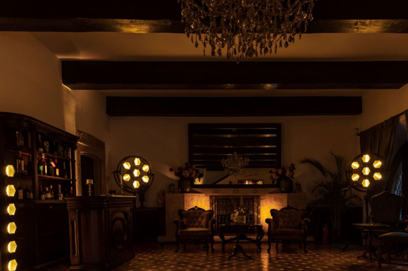 Art. History. Experience. – Trăiri autentice și experiențe culturale București în Casa Tătărăscu 8 Art. History. Experience. – Trăiri autentice și experiențe culturale București în Casa Tătărăscu